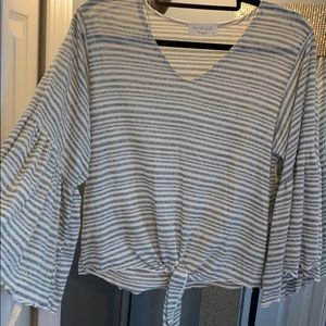 Striped shirt with flowy sleeves